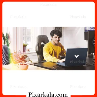 لپ تاپ گیمینگ HP Victus 15-fa2013dx روی میز کار