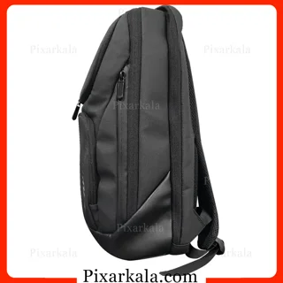 کیف کولی ادونچر Adventure مشکی با پورت USB، جا کارتی روی بند، پارچه آب‌گریز و بند اتصال به چمدان