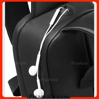 خروجی سیم هدفون در کنار کیف رو دوشی بنج 7210