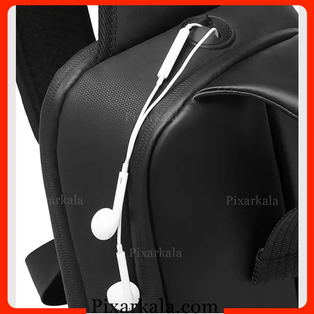 خروجی سیم هدفون در کنار کیف رو دوشی بنج 7210