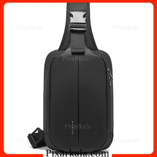 نمای روبه‌رو کیف رو دوشی بنج 7210 مشکی