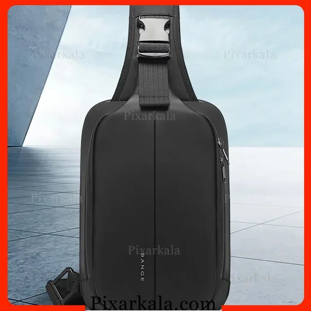 کیف رو دوشی بنج 7210 در فضای بیرون