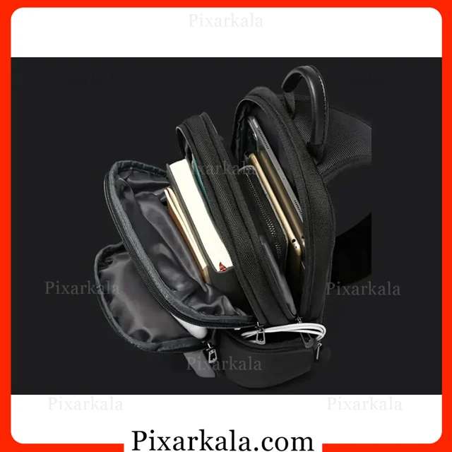 فضای داخلی و محفظههای کیف BANGE 7718