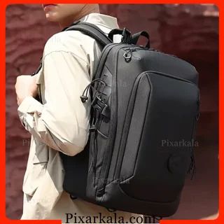 نمای نزدیک کوله‌پشتی بنج FW-225 روی بدن مدل