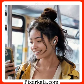 استفاده از ایرپاد انکر Soundcore R50i NC هنگام گوش دادن به موسیقی