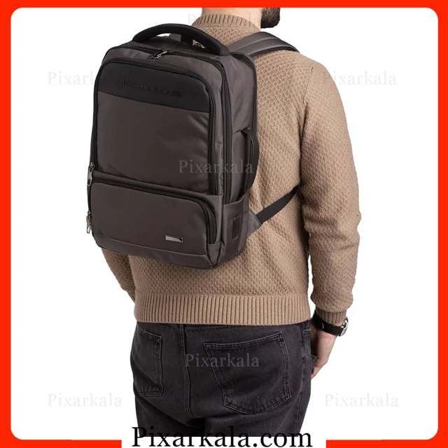 فضای داخلی کوله پشتی لپ تاپ ژیفان مدل 8704