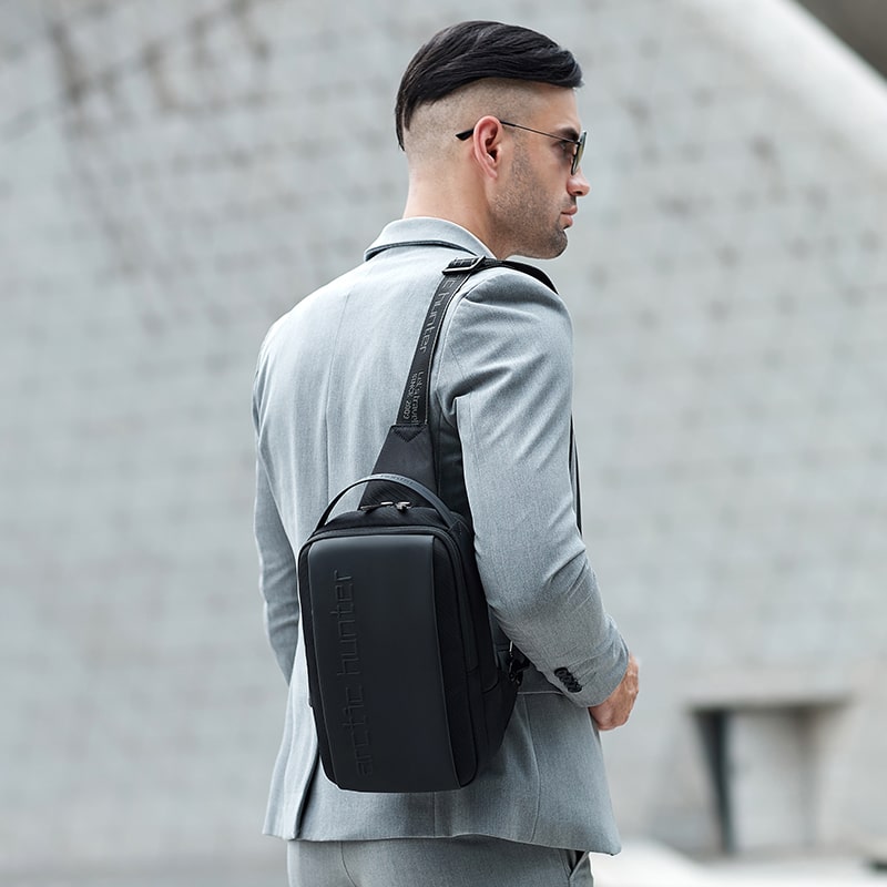 کیف کراس بادی آرکتیک هانتر کد XB00541