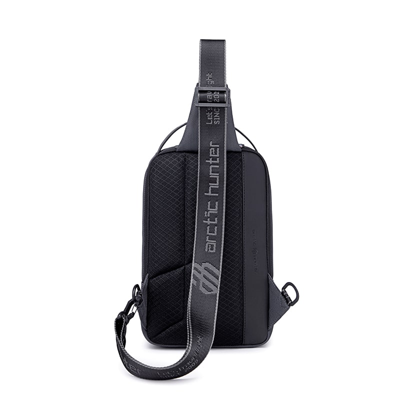 کیف کراس بادی آرکتیک هانتر کد XB00541