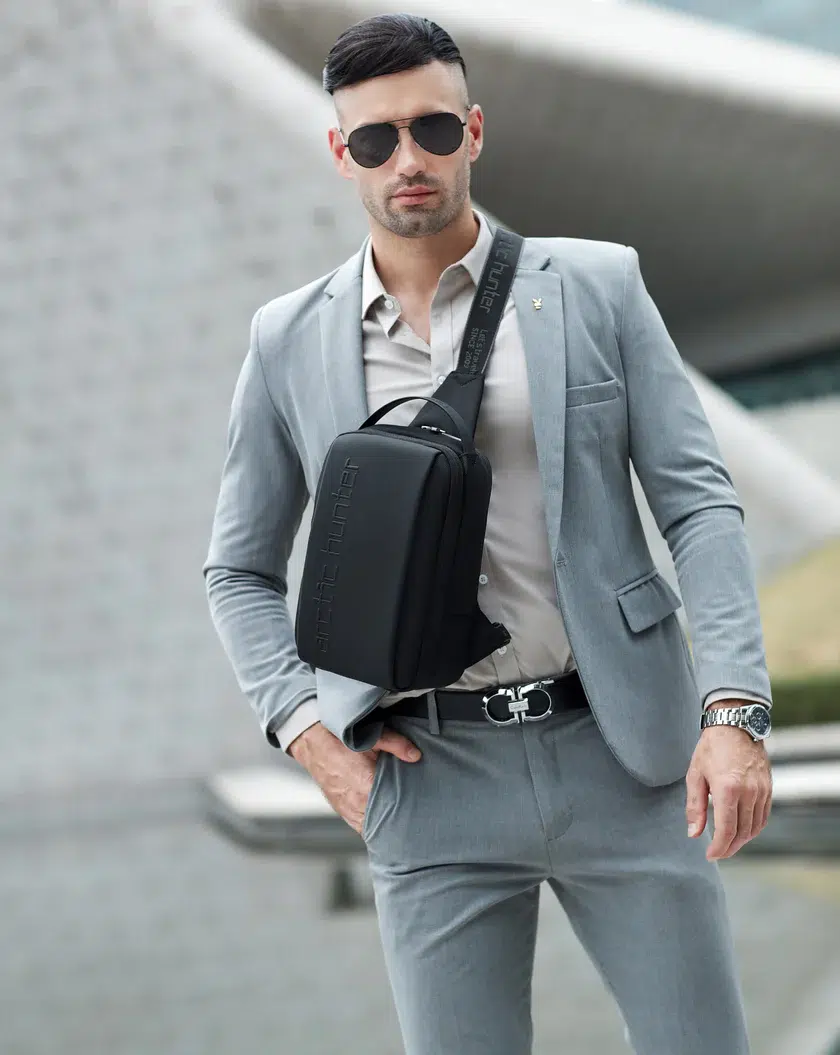 کیف کراس بادی آرکتیک هانتر کد XB00541