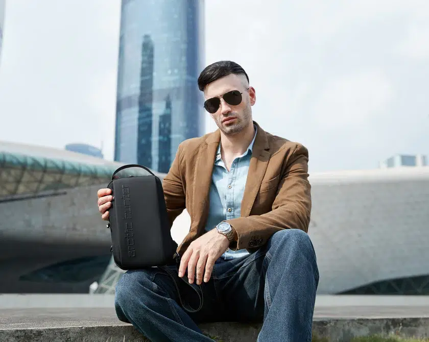 کیف کراس بادی آرکتیک هانتر کد XB00541