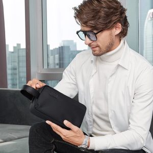 کیف پاسپورتی آرکتیک هانتر مدل K00580