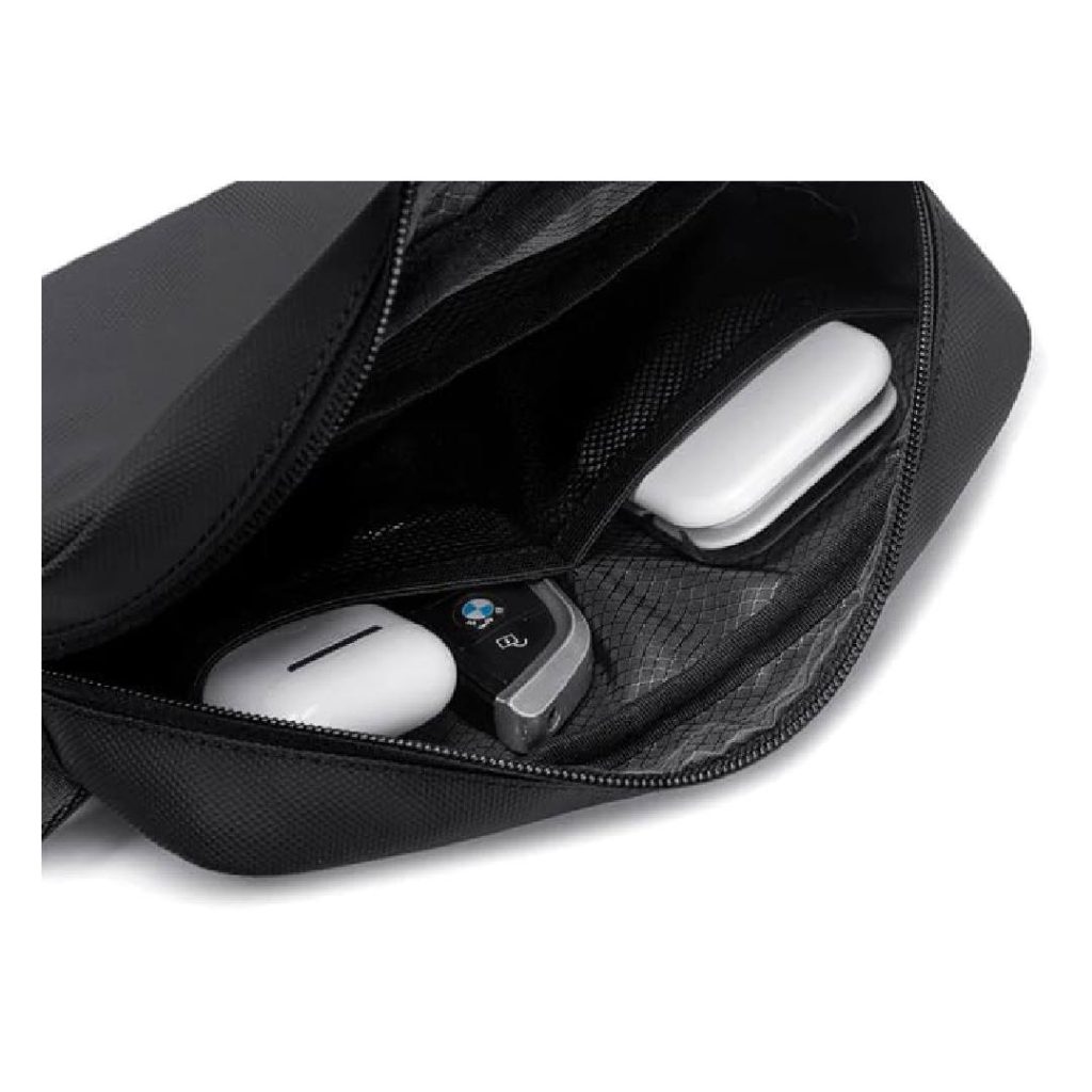 کیف پاسپورتی آرکتیک هانتر مدل K00580